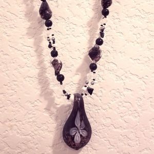 Black & White Glass Flower Beaded Necklace